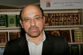 مدير انتشارات دليل ما: كارهاي اجرائي به ناشران با حفظ نظارت بخش دولتي واگذار شود