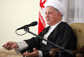 محققان و دانشگاهیان واقعیت جنگ تحمیلی را ثبت و تحلیل عالمانه کنند