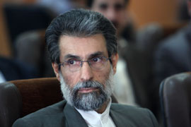 رضا رهگذر "چشم‌انداز ادبيات داستاني پس از انقلاب"  را مي‌نويسد