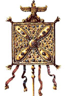 سرگذشت درفش كاويان در شاهنامه بررسي مي‌شود