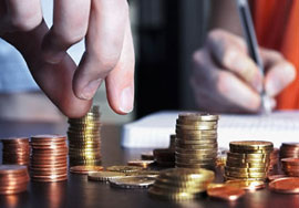 «راهنماي تنظيم قراردادها به زبان انگليسي» نگاشته مي‌شود