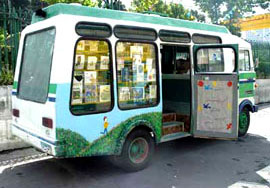 كتابخانه‌هاي سيار در منطقه 12 تهران به راه مي‌افتند