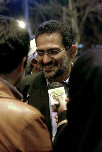 سازه هاي موقت، جايگزين رواق هاي نا آماده مي شوند