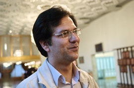 هادی خورشاهیان: امسال‌تان پرکتاب باد!