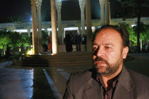 همايش شاعران جهان، همايش همدلي و همراهي است