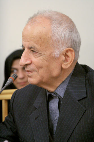 محمدامین ریاحی؛ تیزهوش، منزه، شکیبا و دانشمند