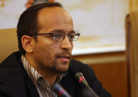 چهره‌هاي ماندگار بازار، كتاب مي‌شوند