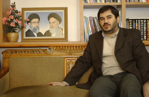 بهمن دري اخوي، جايگزين محسن پرويز شد