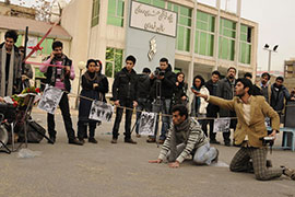 نویسندگان در خلق آثار پرمحتوا در زمینه مقاومت بکوشند