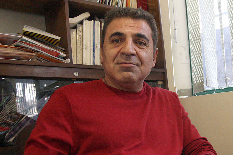 حسین بکایی: اندیشه گریزی ما را از پرداختن به مباحث نظری ادبیات کودک و نوجوان دور کرده است