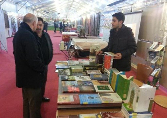برپایی غرفه اداره کل کتابخانه‌های عمومی استان اردبیل در برج میلاد