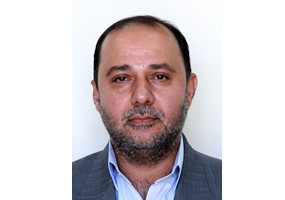 ناجی نصرآبادی: آثار برگزیده جایزه کتاب سال باید سنگی از راه فرهنگ بردارند