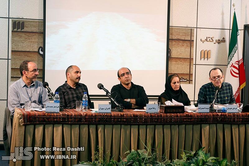 احمدزاده: قدرت شعری شکسپیر با نمایشنامه‌هایش برابری می‌کند/ نجومیان: شکسپیر دارای بیشترین اقتباس در تاریخ ادبیات جهان است