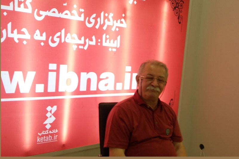 پورصفر با «بسط جهالت به نام انکشاف حقیقت» و «فرهنگ اقوام تاریخ ایران» می‌آید