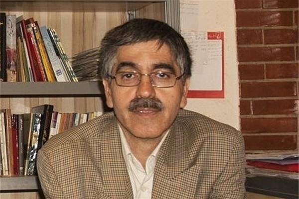 تهوری: کمیک آموزشی مخاطب را به تأمل وامی‌دارد/ انتشار کمیک استریپ‌های ترجمه مقرون به صرفه‌تر است