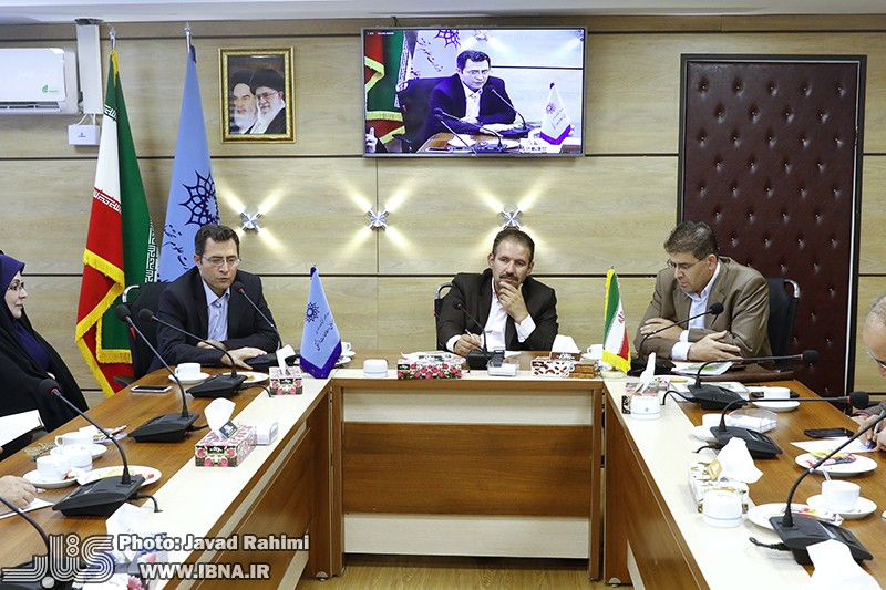 ملایی‌توانی: زمینه نگارش تاریخ اجتماعی نداریم/ یوسفی‌فر: فقط تاریخ سیاسی نوشتیم!