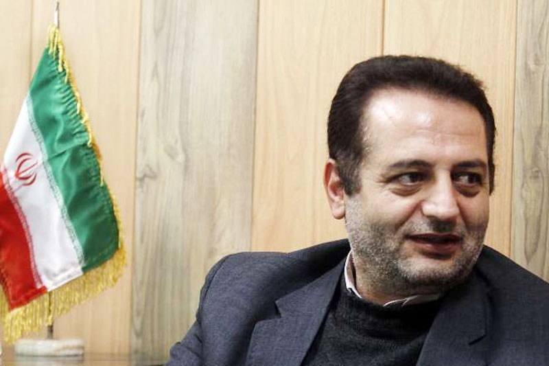 ادبیات انقلاب اسلامی در انجمن ادبیات داستانی شهر‌کرد بررسی می‌شود