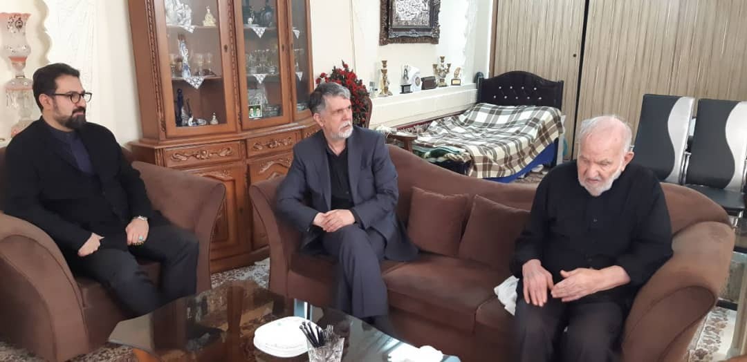 ​وزیر فرهنگ و ارشاد اسلامی با پیشکسوت تعزیه خوان دیدار کرد