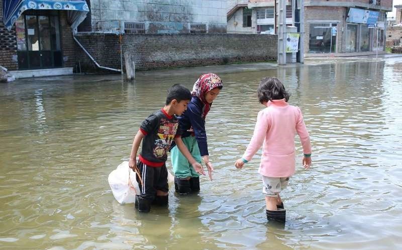 لاکپشت پرنده با «قایق‌های کاغذی» به کمک سیل‌زدگان می‌رود