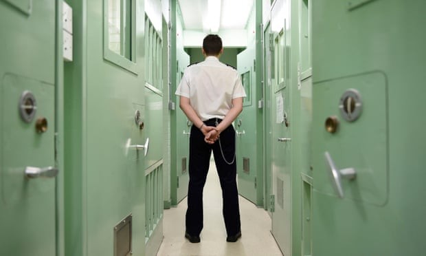 قانون منع مطالعه برای زندانیان به ایرلند رسید
