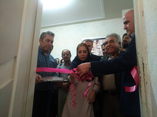 وعده ایجاد کتابخانه تخصصی رسانه در شیراز به «یک اتاق» منتهی شد!