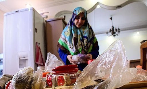 زمان در زندگی زنان خانه‌دار یک «حال» مملو از تکرار است