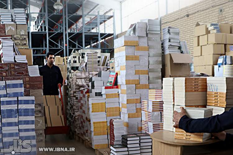 کرونا نشان داد توزیع سنتی کتاب در ایران ضربه‌پذیر‌ است