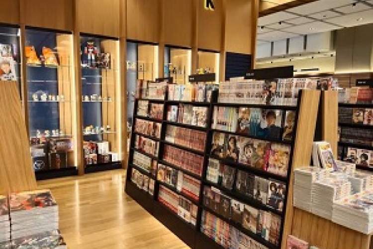 مهم‌ترین کتابفروشی ژاپنی در ابوظبی شعبه زد