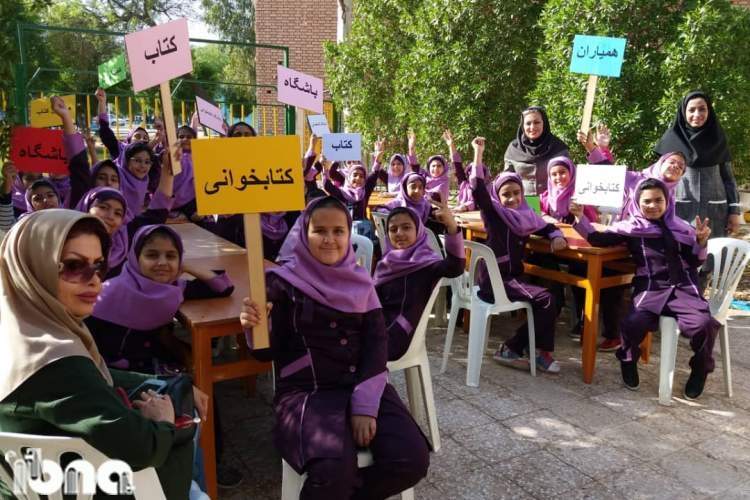 راهیابی 17 دانش‌آموز خوزستانی به مرحله نیمه‌نهایی پویش سراسری «با کتاب در خانه»