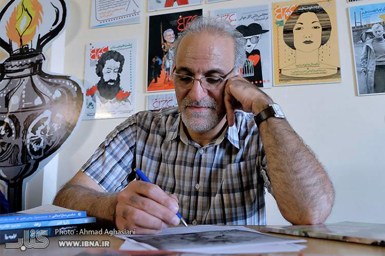 عموزاده خلیلی: داستان‌های نویسندگان روزنامه‌نگار پویاتر و متلاطم‌تر است