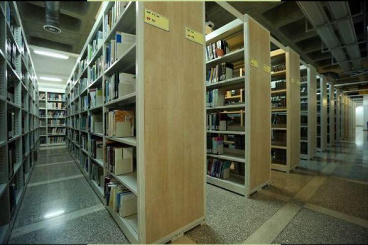 «سند استاندارد کتابخانه‌های عمومی ایران» بررسی می‌شود