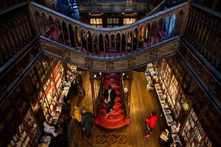 شایعات رابطه این کتابفروشی شهر پورتو با خالق هری‌پاتر