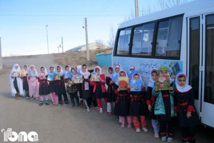 فعالیت 12 کتابخانه سیار روستایی و شهری در زنجان