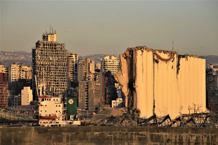 کمک اداره کتاب امارات به ناشران لبنانی خسارت دیده از انفجار بیروت