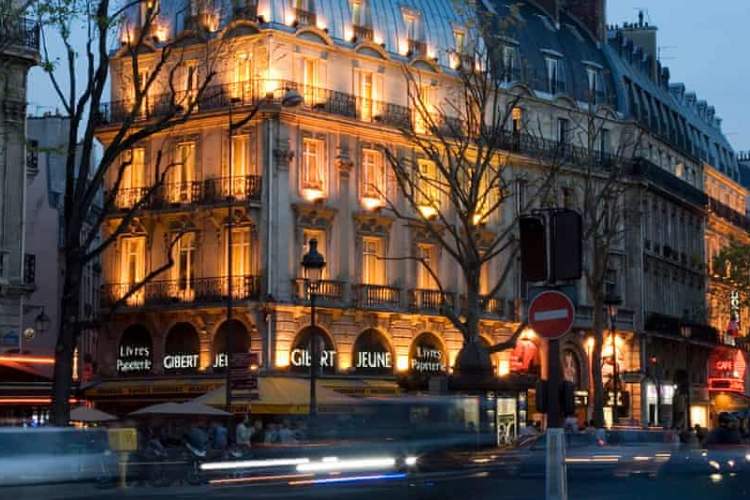 نگرانی کتاب‌دوستان فرانسوی از بسته شدن کتابفروشی نمادین پاریس
