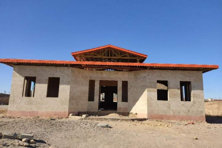 خیّر گنابادی برای تکمیل ساخت یک کتابخانه روستایی اعلام آمادگی کرد