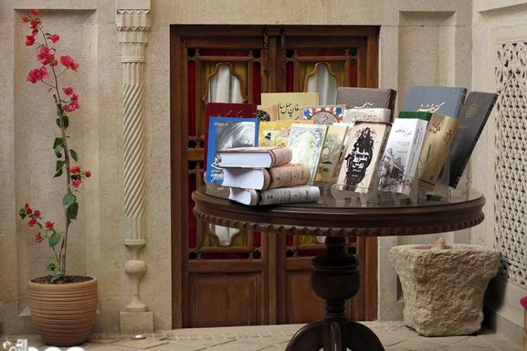 رونماییِ چهار کتاب از دو پژوهشگر شیرازی/ پایتخت کتاب ایران، میزبان جایزه کتاب سال شیراز