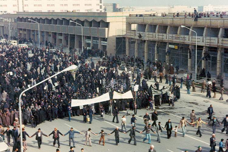 مبارزه برای آزادی از بازار مشهد تا زندان شاه