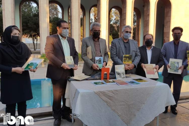 شیراز میزبان رونمایی از هفت کتاب در دومین روز هفته کتاب