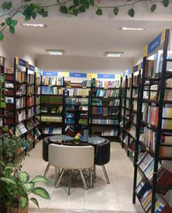 ابتکارات دو کتابفروشی فارس برای موفقیت در  پاییزه کتاب
