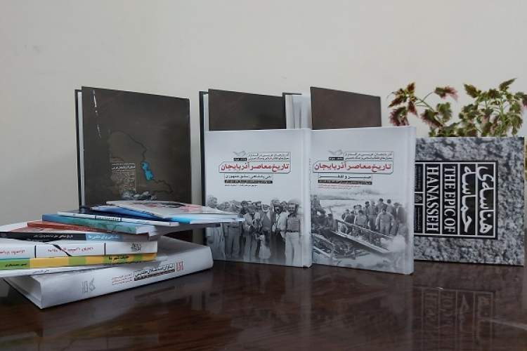 اهدای 275 جلد کتاب حوزه دفاع مقدس به کتابخانه‌های آذربایجان‌غربی