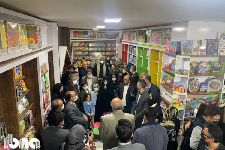 بخش جدید بانک کتاب بهار در غرب مشهد آغاز به کار کرد