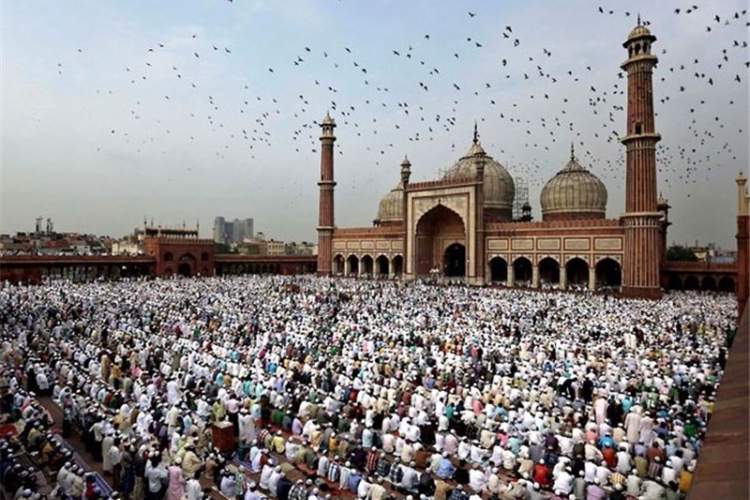 عید فطر در سفرنامه‌ها و کشورهای اسلامی چگونه برگزار می‌شود؟