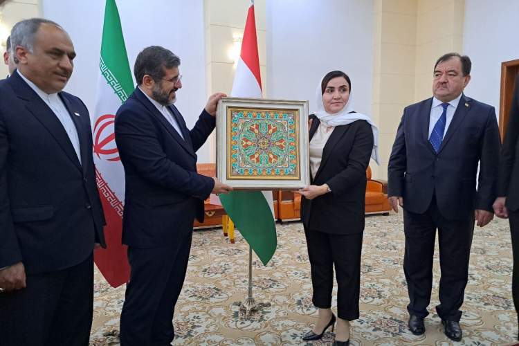 هویت فرهنگی و زبانی مشترک، زمینه مناسبی برای توسعه تعاملات ایران و تاجیکستان