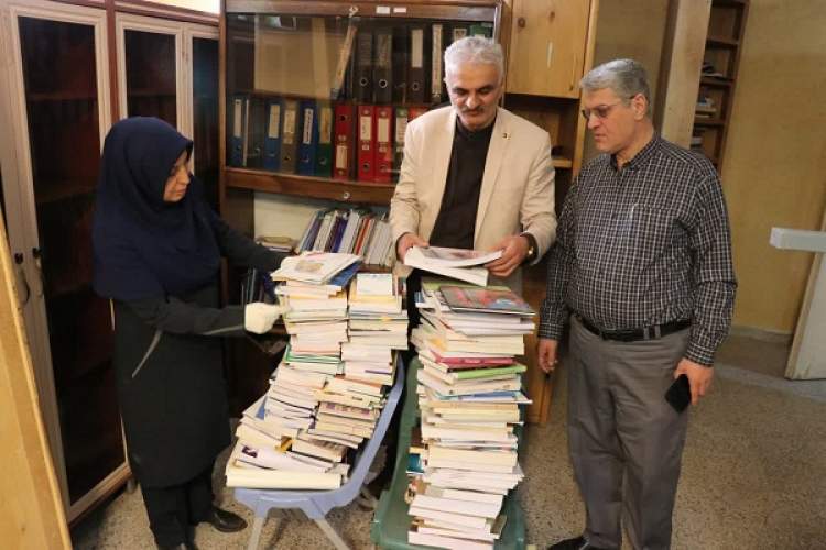 اهدای بیش از 3 هزار جلد کتاب به‌مناسبت هفته کتاب