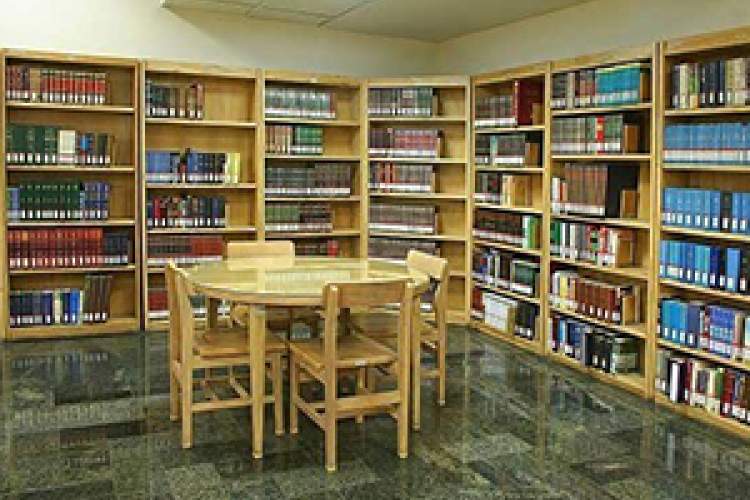 بخشودگی جرائم و عضویت رایگان در کتابخانه‌های عمومی فارس