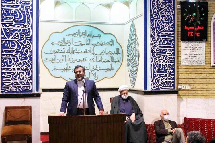 وزیر فرهنگ و ارشاد اسلامی در جمع نمازگزاران مسجد میثم تهران حاضر شد