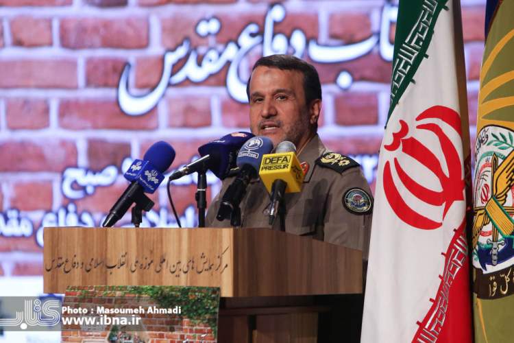 «معرفت افزایی» و «مقابله با تحریف» از مطالبات رهبر انقلاب است