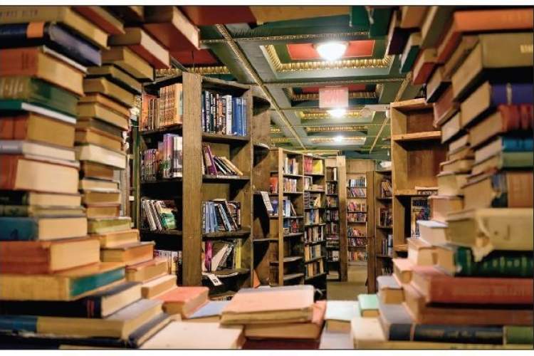 روایتی از بازار کتاب تبریز در سال جدید/ امید کتابفروشی‌ها به افزایش مخاطبان