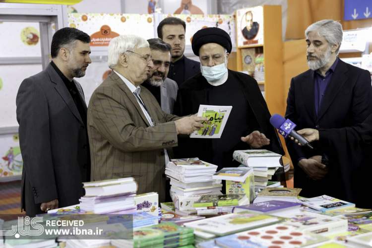 بازدید رئیس‌جمهور از نمایشگاه کتاب تهران